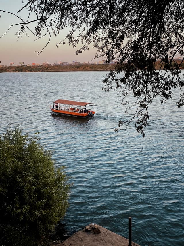 Nile, Khartoum